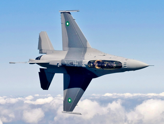 pakistan_f16_usaf
