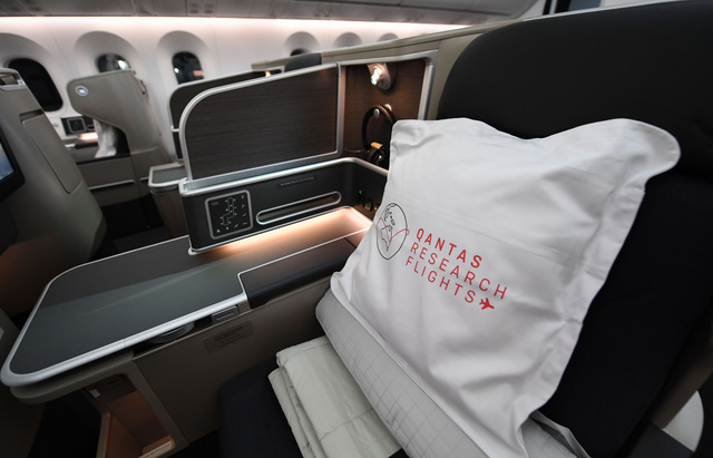 Qantas_PS_tyynyt