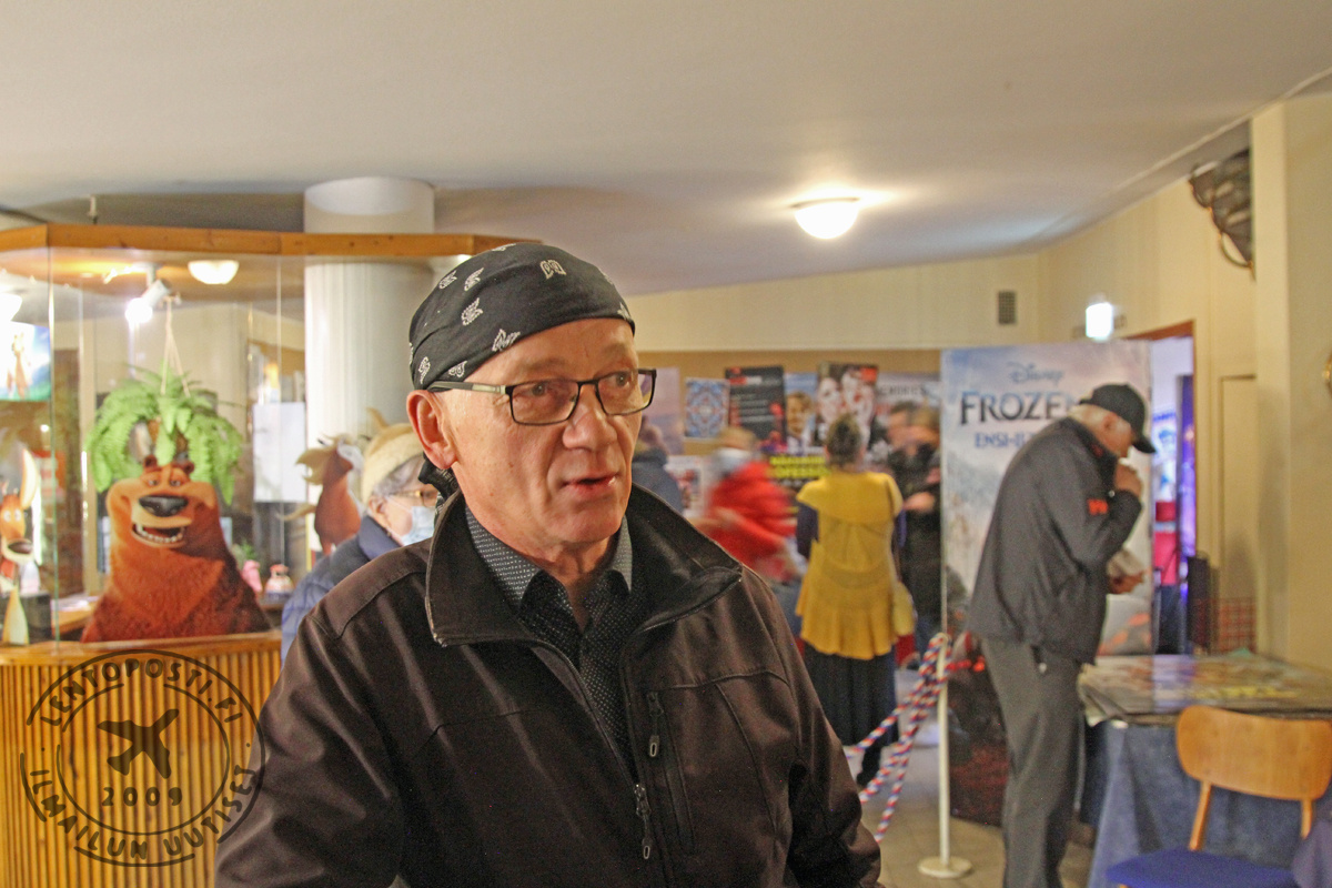 ALP_Ilkka_aulassa