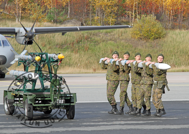 R21_AIM120_kannossa