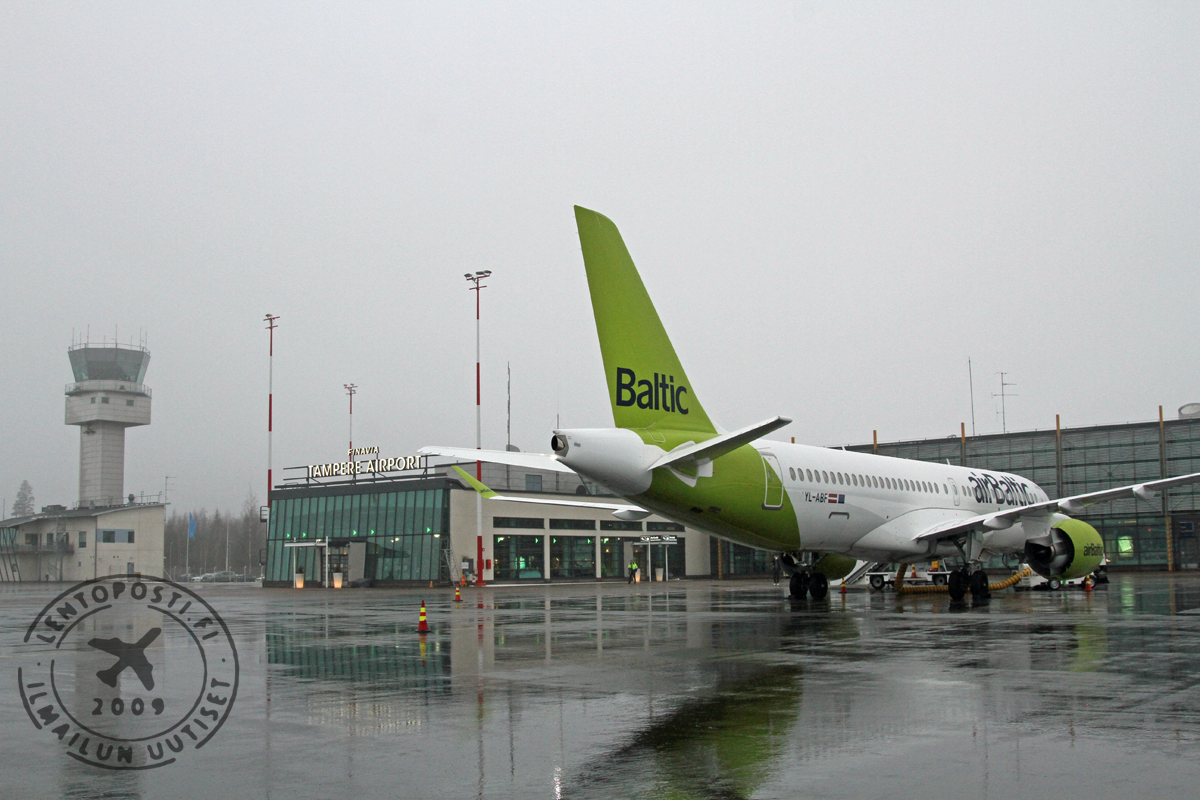 AB_A220_apron_2