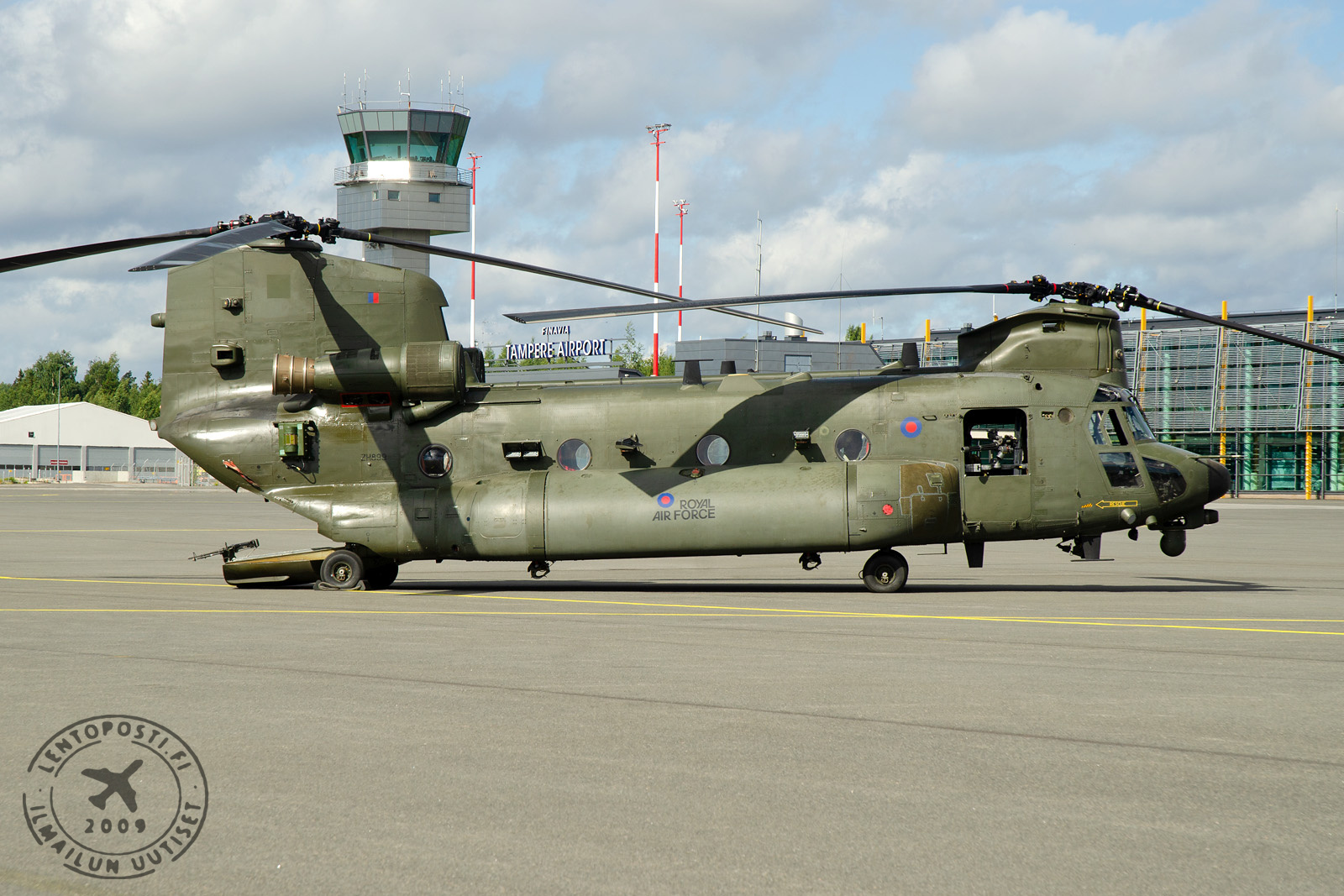 ZH899_030822