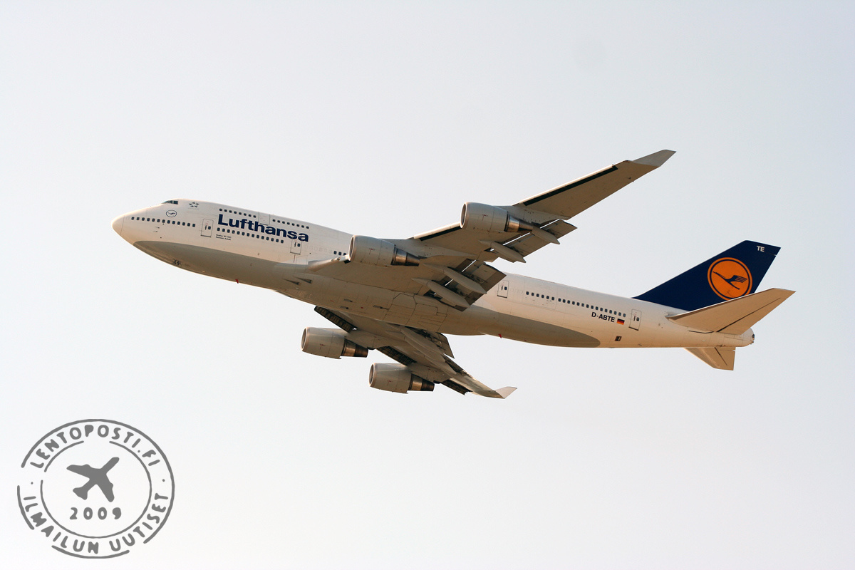 Lufthansa_B747_400