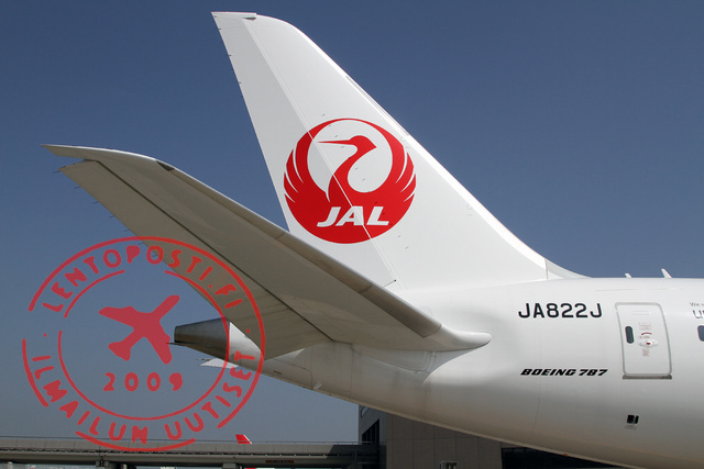 JAL_Dreamliner_11