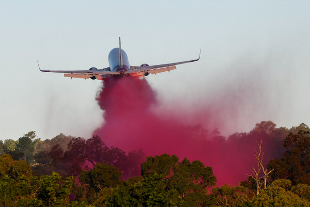 Coulson_737_FireLiner_DFES