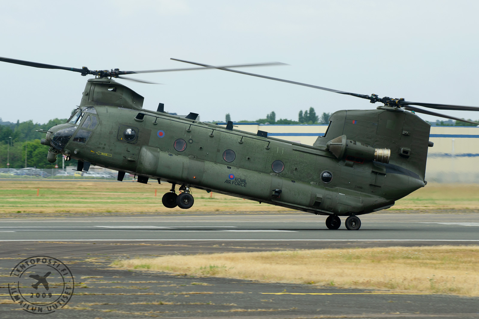 ZA681_200722