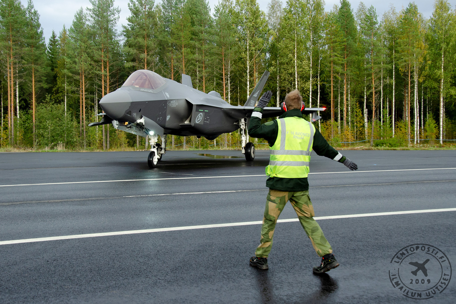 F-35A taxi out Tervo_210923