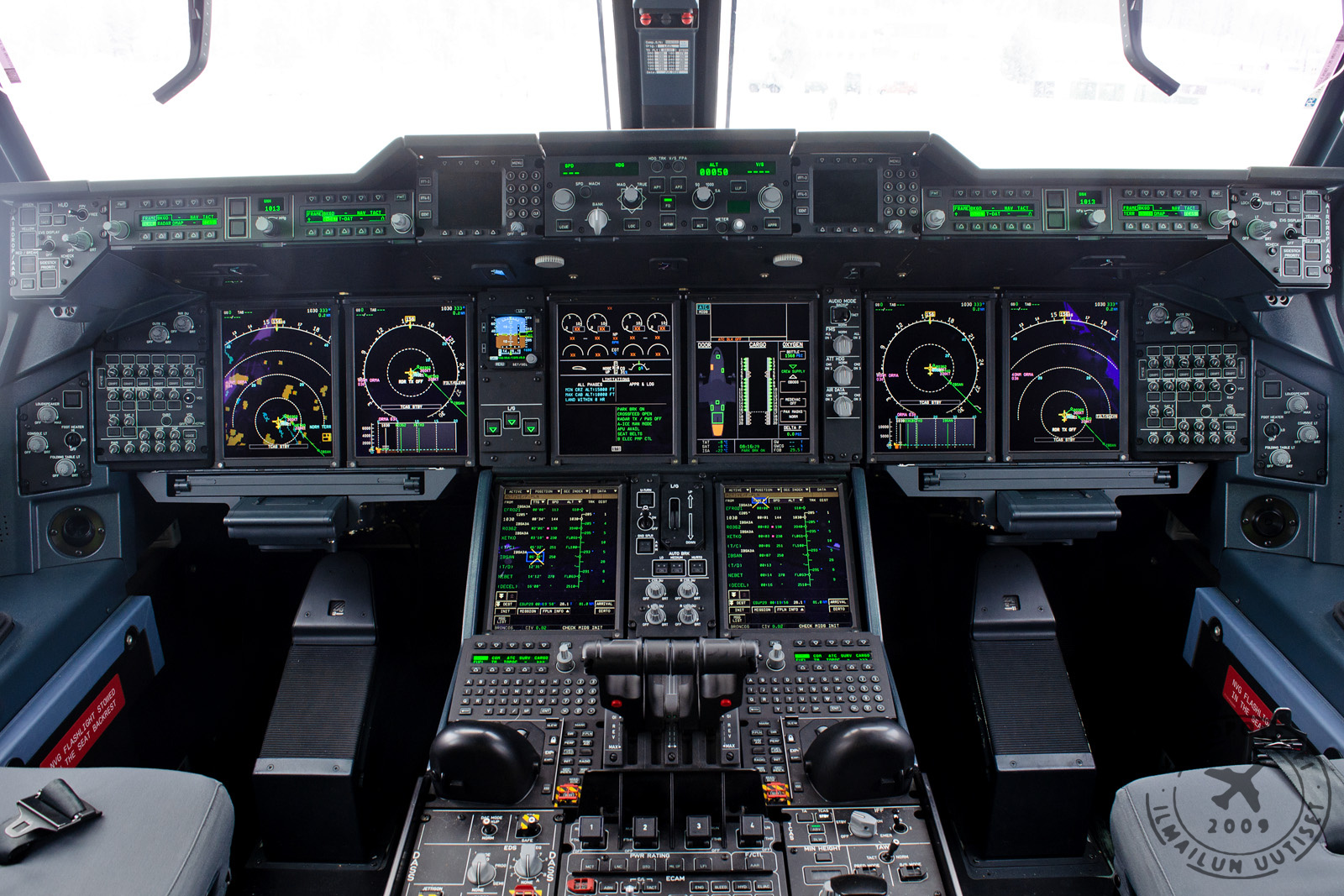 54+41_cockpit_070324