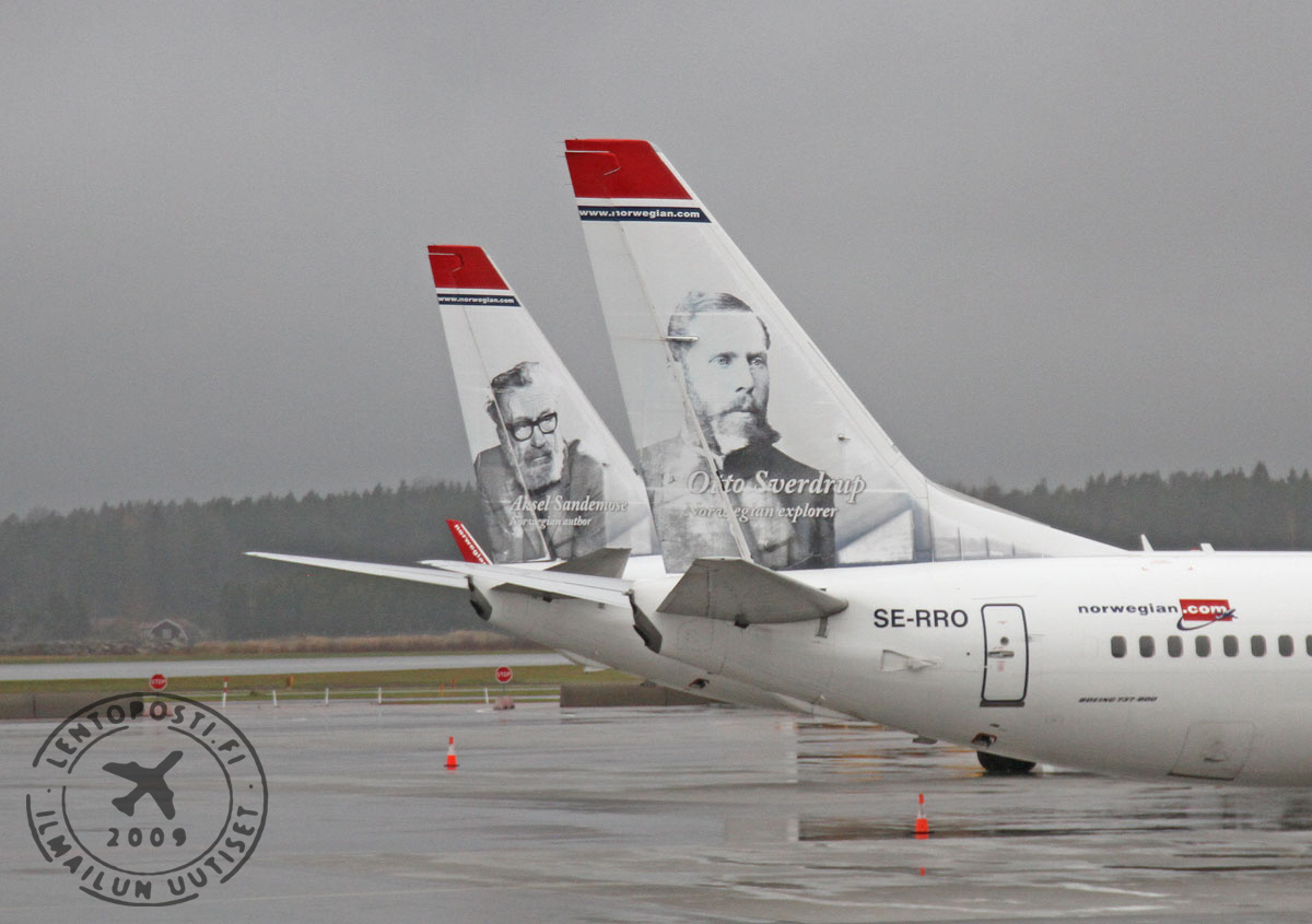 Norwegian_737tail_2x