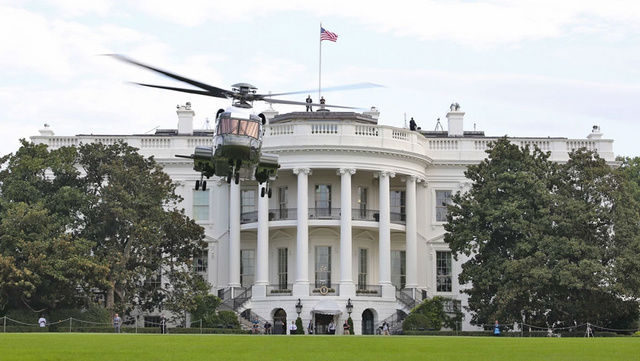 VH92A_whitehouse_1