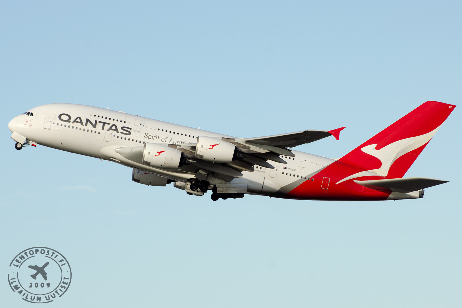 VH-OQD_280424