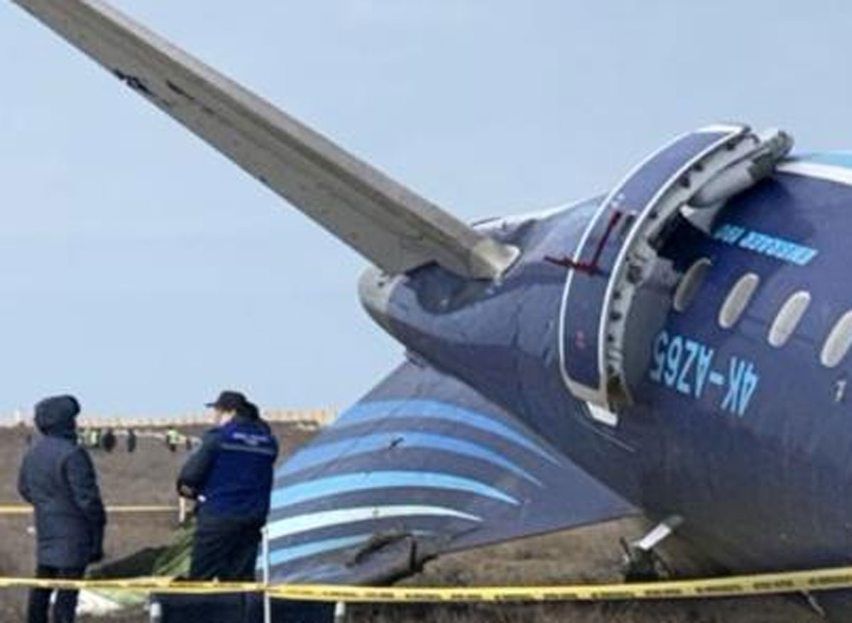 Azal_E190_3