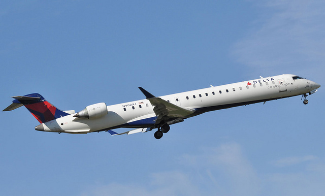 Delta_CRJ900