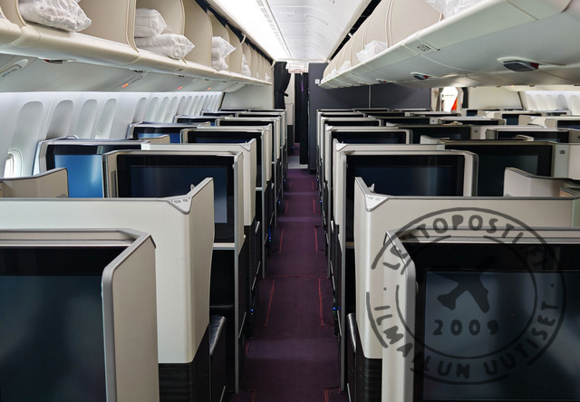 JAL_777_B_3