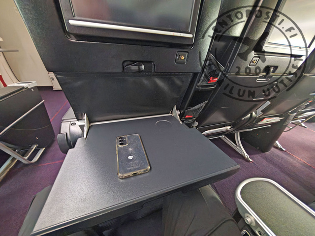 JAL_preeco_table