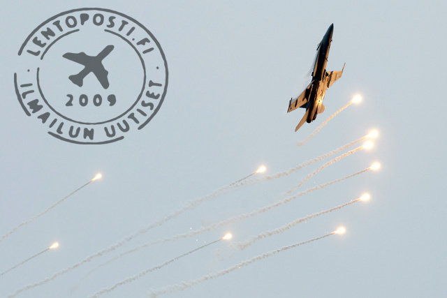 HN-414_flares_190622