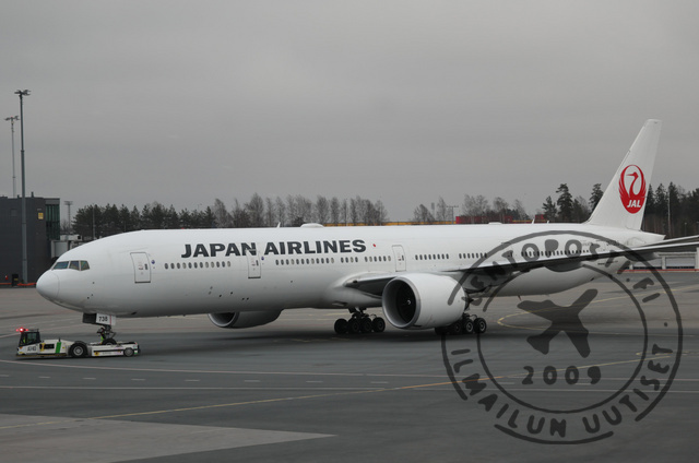JAL_777_1