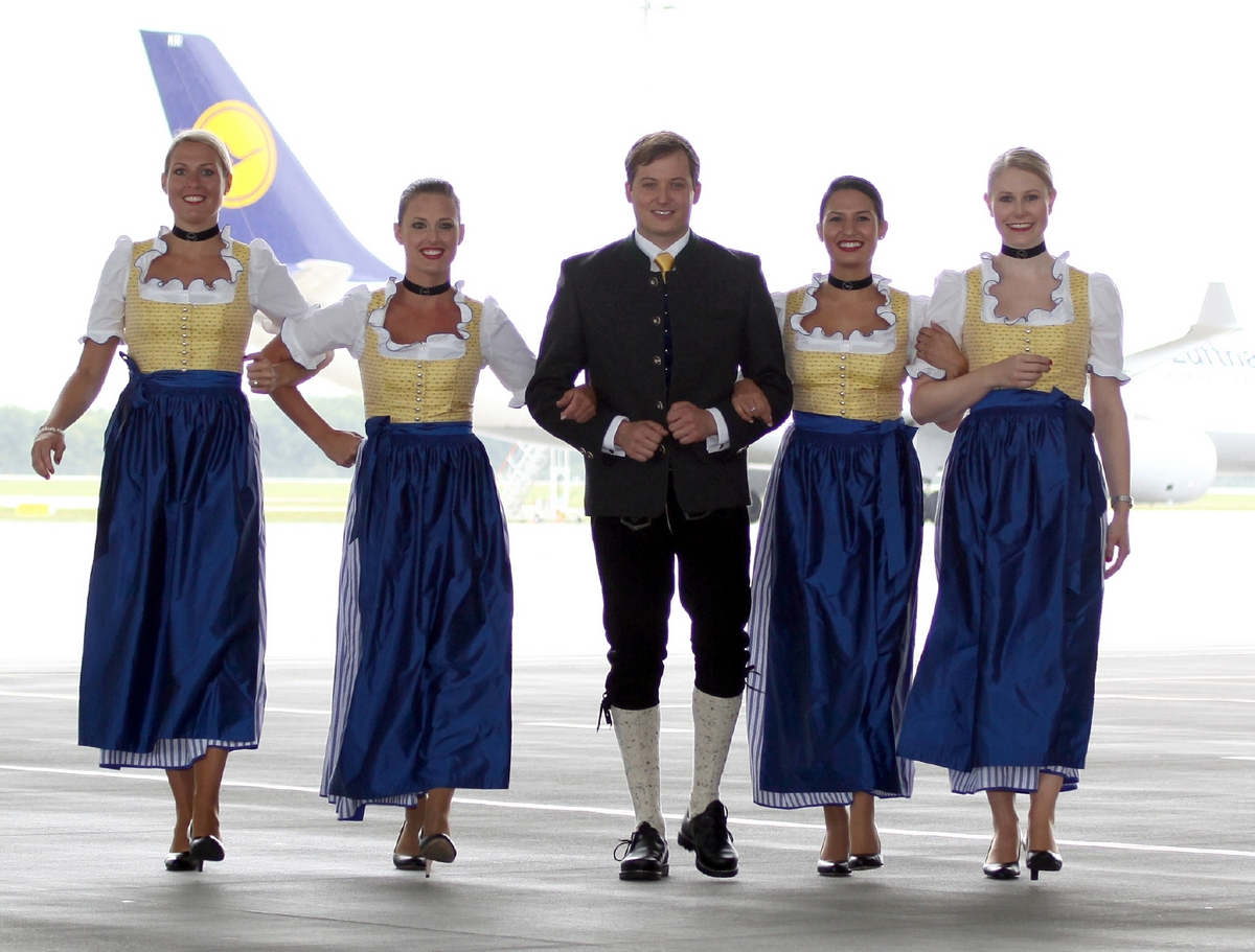 lederhosen1_lufthansa