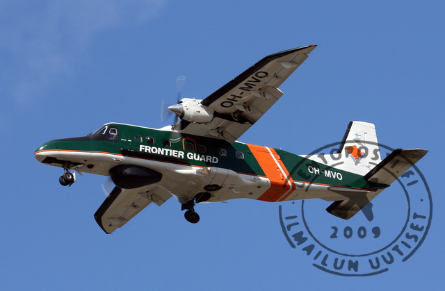 Raja_Dornier_ilmassa_1