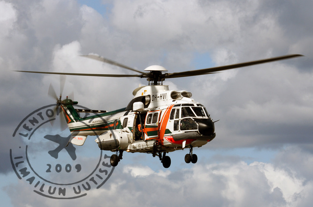 Raja_SuperPuma_ilmassa_1
