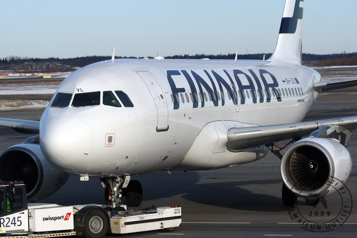 Finnair_A319_push