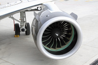 E195E2_engine_1