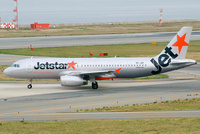 9V-JSR_120414