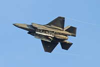 F35_flyby_2
